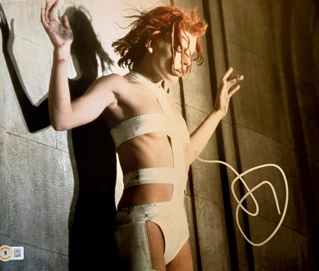 Milla Jovovich Signed 11x14 Photo (The Fifth Element) - Beckett COA